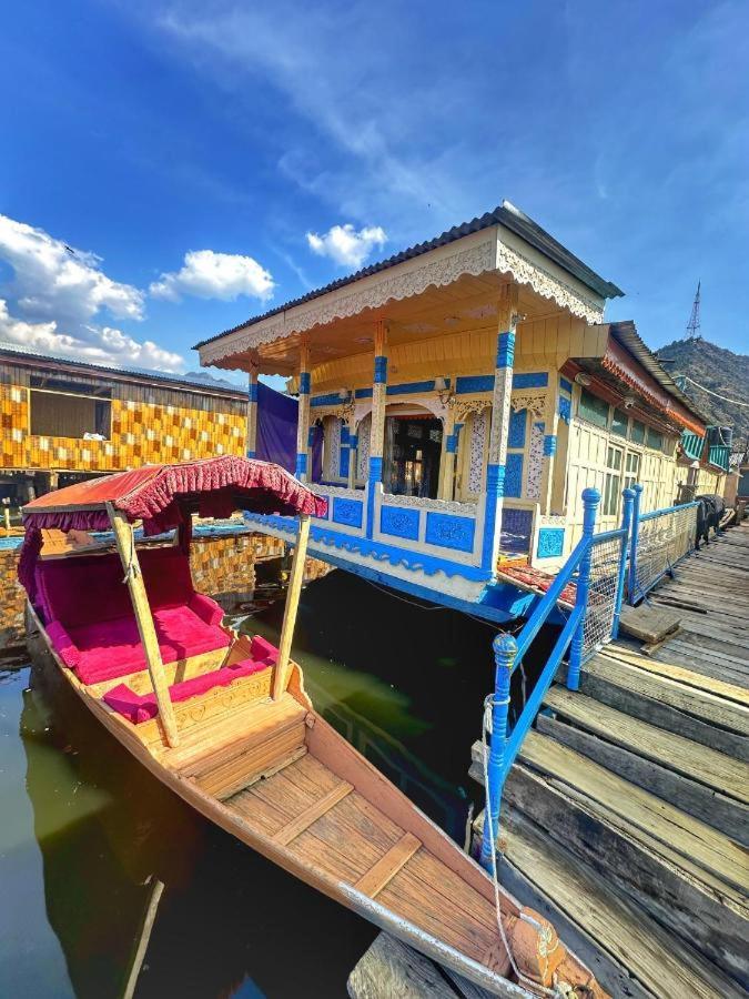 Готель Lalarukh Group Of Houseboats Срінагар Екстер'єр фото